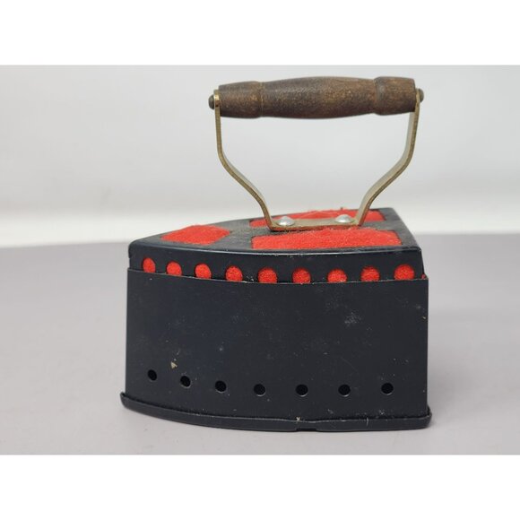 Vintage Japanese Decorative Mini Iron Pin Cushion Wooden Handle Red Felt Accents - Picture 3 of 9